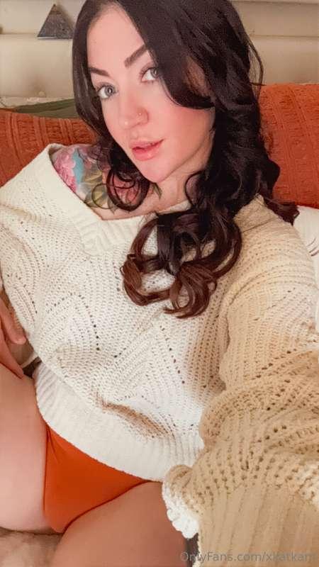 Come be Cozy it’s cold outside 🥰 New DM!