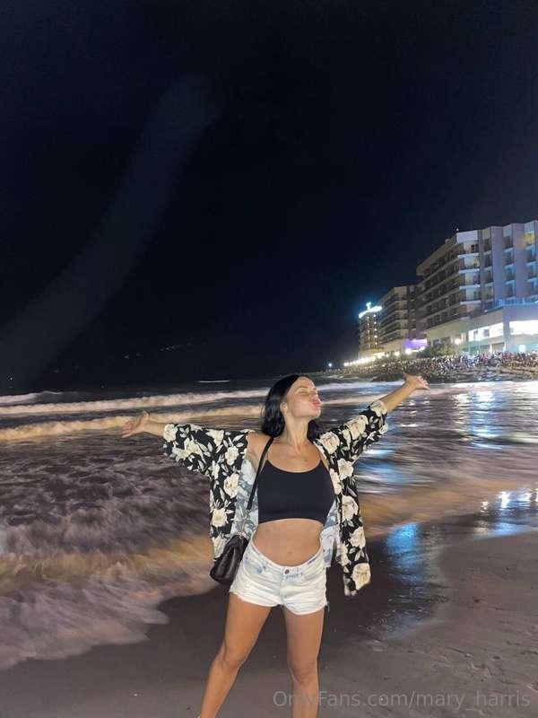 An evening oceanfront vacation is the perfect way to relax a..