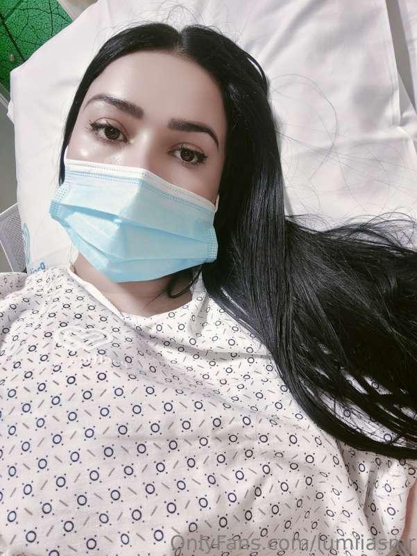 BB estoy HOSPITALIZADA 🚨🚨❤️
Fue una CIRUGIA DE EMERGENCIA 🚨
..