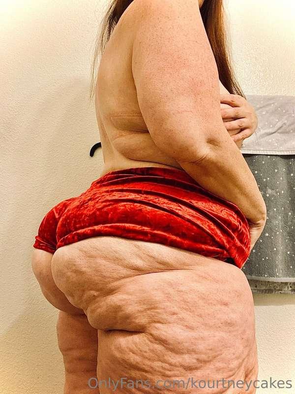 kourtneycakes image #5