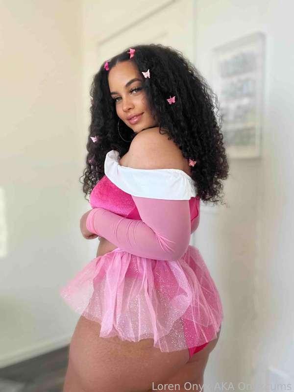 onyxcums image #1