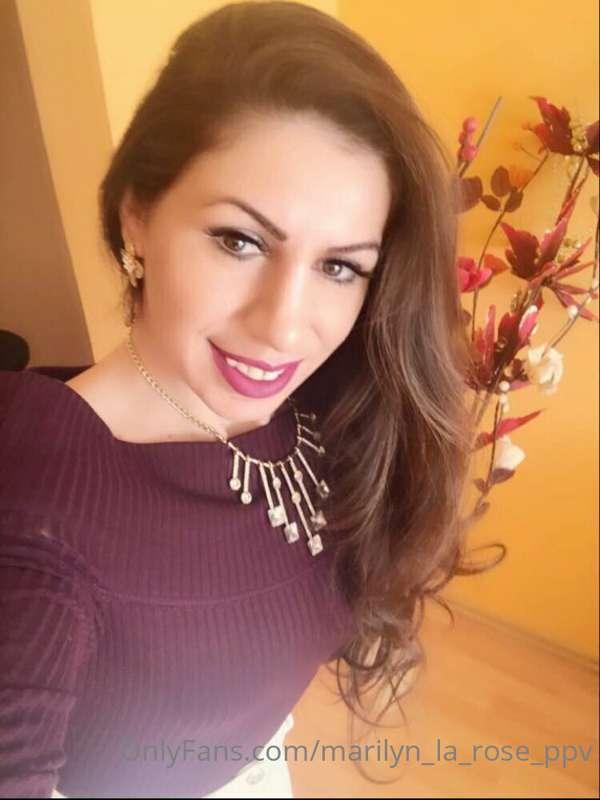 Szép napot nektek! 😘😘😘
Have a nice day! 😘😘😘