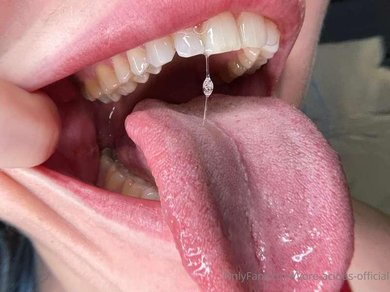 Thinking about you makes my mouth water 👅