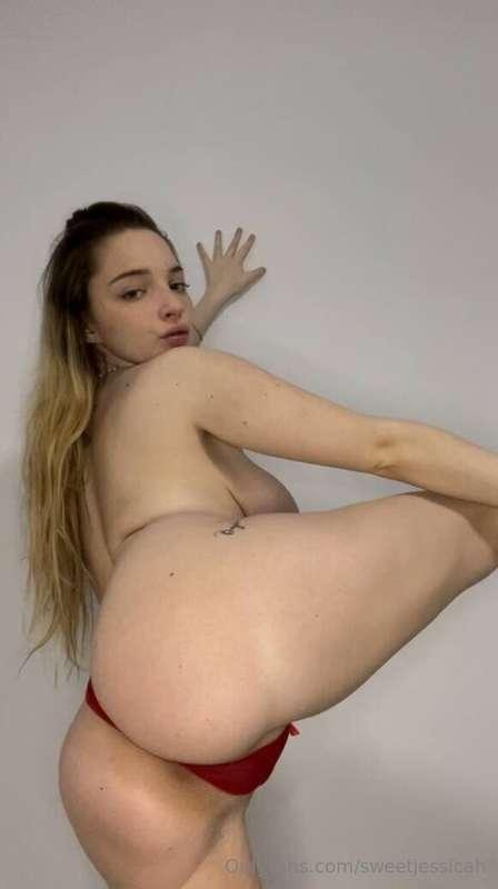 Would you please me in this position? 😋