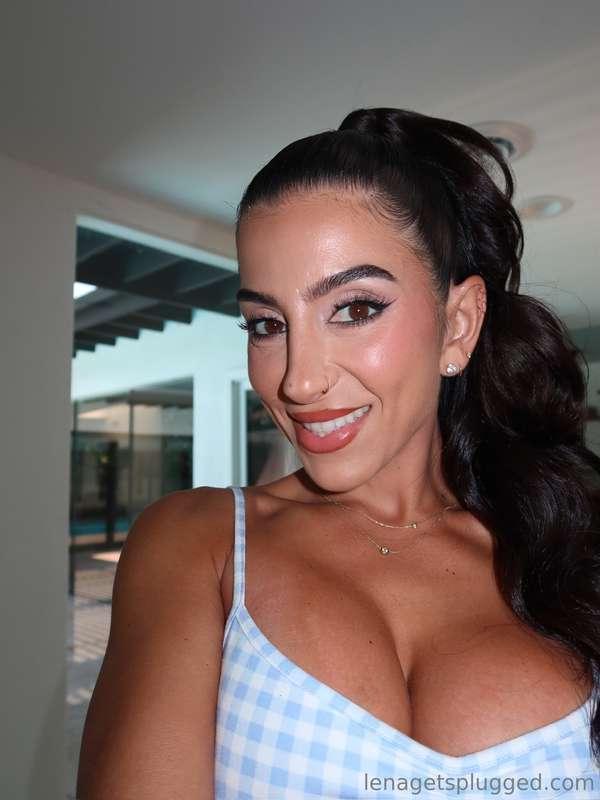 lenatheplug image #0