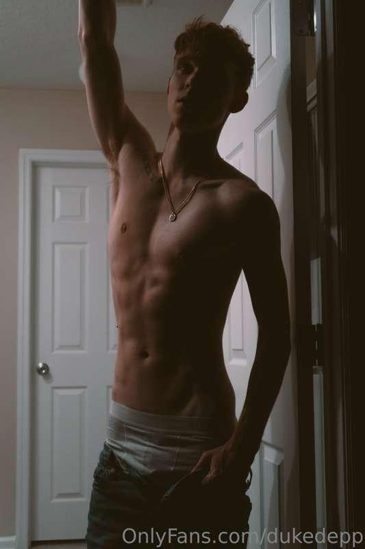 unlock to see me take it all off 😈😏