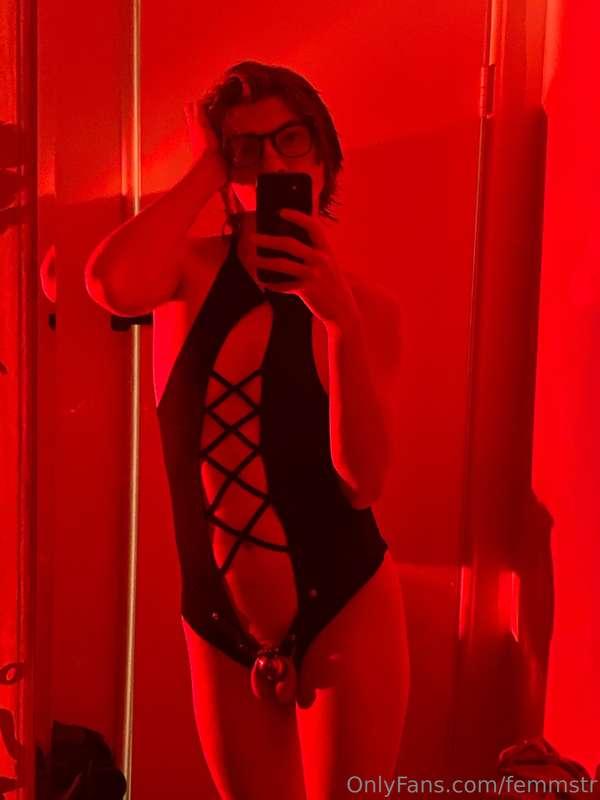 femmstr image #0