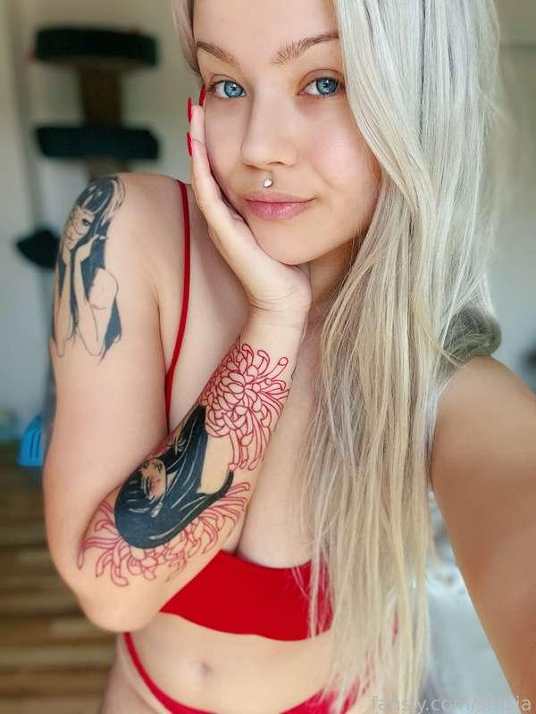 Can you guess what my favorite color is?🩸

Like ❤️ this post if you think you guessed right😘