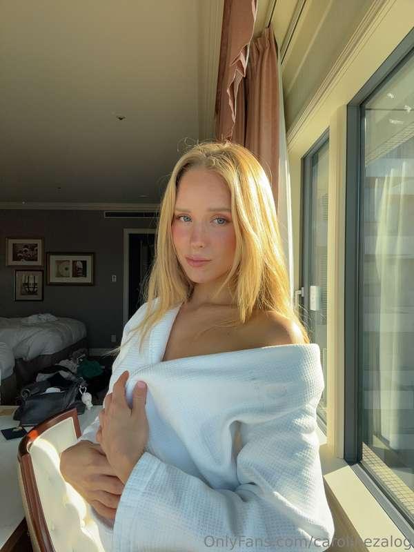 carolinezalog image #0