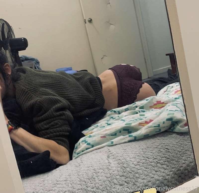 New content coming soon 🥰 Also if you have any requests on m..