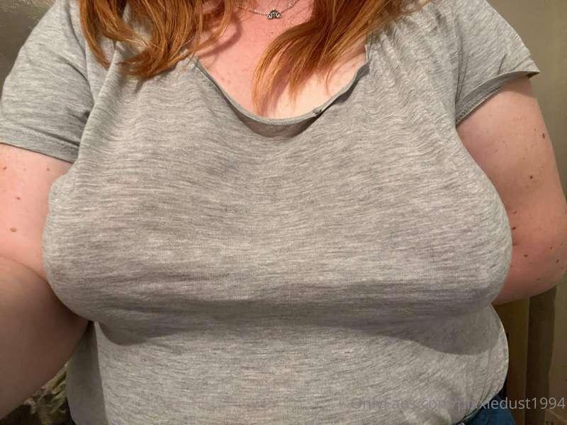 Another braless day 🥰