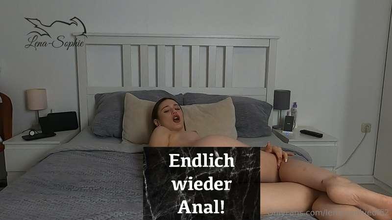 bist du schon geil auf das neue anal video was morgen kommt ..