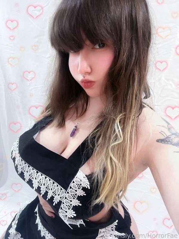 do you like my maid uniform ? 😘