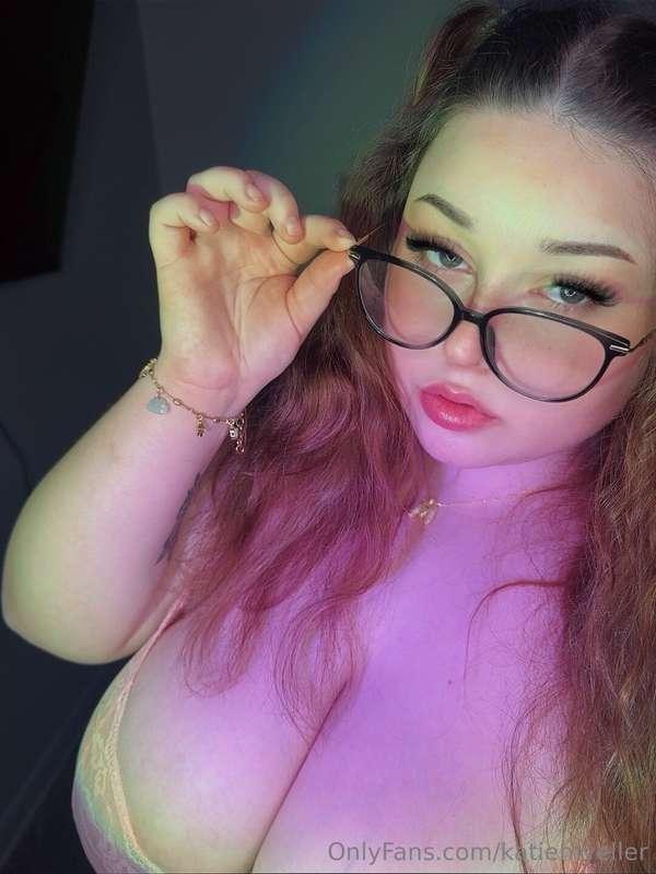 Wanna cum all over these? Hehe 🤓 