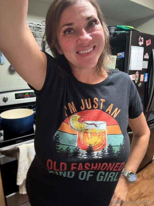 What’s your favorite cocktail? Mine? An old fashioned.❤️