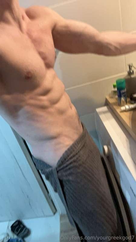 Out of the shower😁🚿 