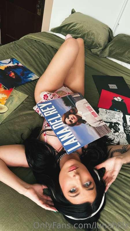 What’s your fave album to have sex to?! 👀