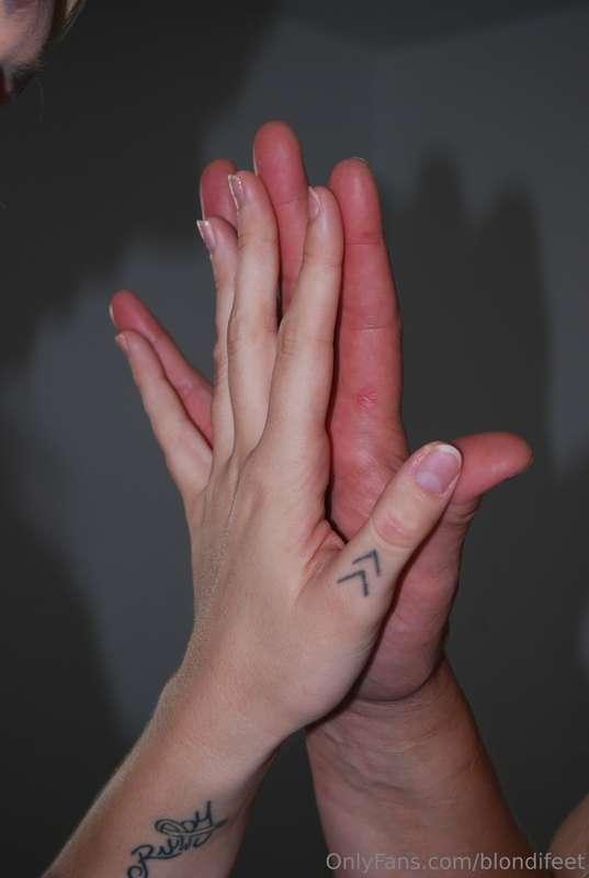 blondifeet image #11