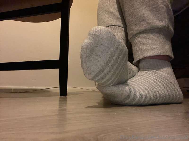 Here’s a question for everyone. Socks or no socks? How do we..