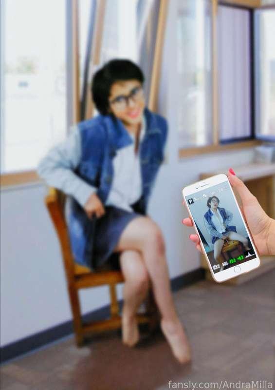 Pensando que estás frente a mi sin una sola prenda en tu cuerpo. Eres la representación del deseo, mi deseo. Quiero abrazar, besar, tocar ... quiero todo, quiero poder hacer todo contigo

Escuché sus peticiones ventis y para los siguientes meses tendrán fotitos y mini videos recurrentes. Los videos y fotos de fin de mes tendrán más producción, estoy en pláticas con personas que hacen fotos eróticas para darles contenido de alta calidad. Pongan sus sugerencias y les leo.

Muchos besos y les amo. No olviden que a las 11am de hoy sale su video 