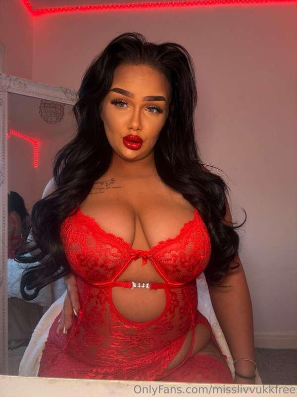 Undress me.. @Misslivvukk 🥰