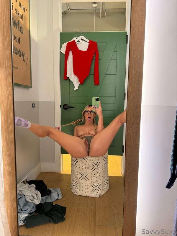savvysuxx image #0