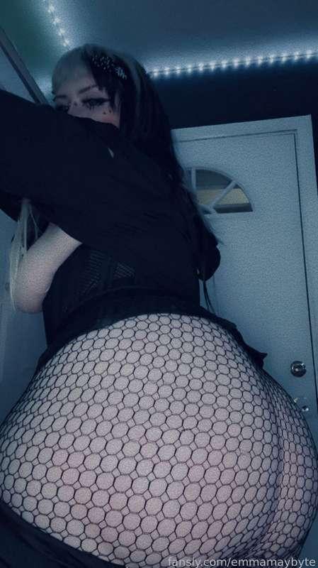 emmamaybyte image #6