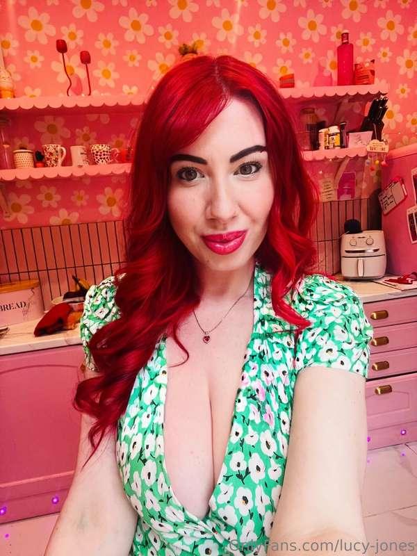 Blowdry day is the best day! How do I look? 