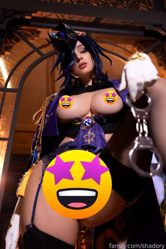 You're under arrest!
Now I will control you 😎👉👌

#fyp #topless #nipples #cosplay #Mistress