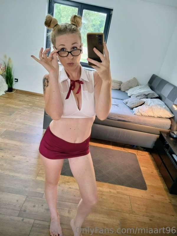 is this the story of a dirty teacher? 😅🤣😀