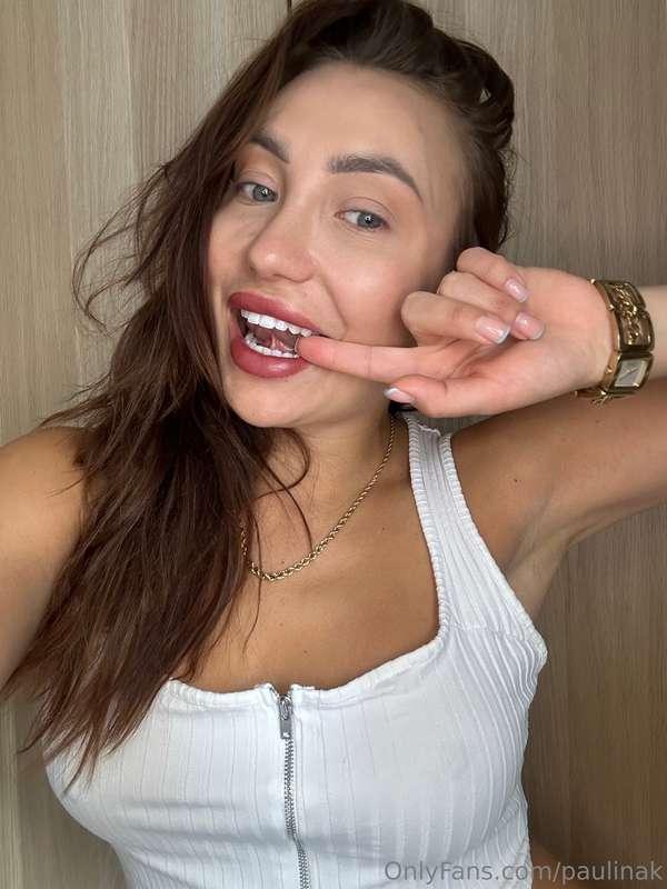 Αχ και να έβλεπες τι υπάρχει από κάτω😂