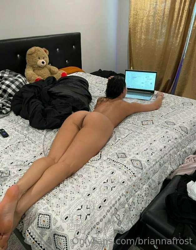 im back!!! :)looking at my messages to finish cock ratings b..