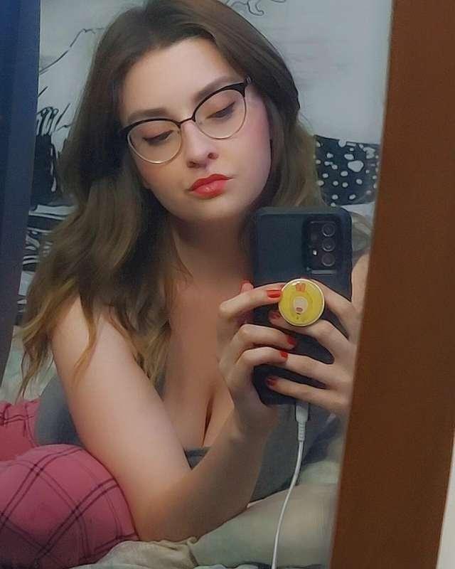Just some selfies, because they make me look like a princess..