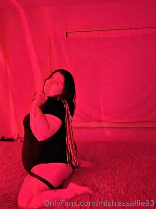 mistressallie93 image #1