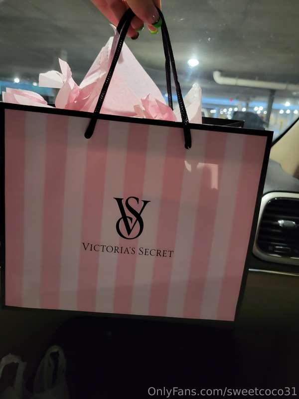 I got some cute little bra an panty sets. ( had to order som..