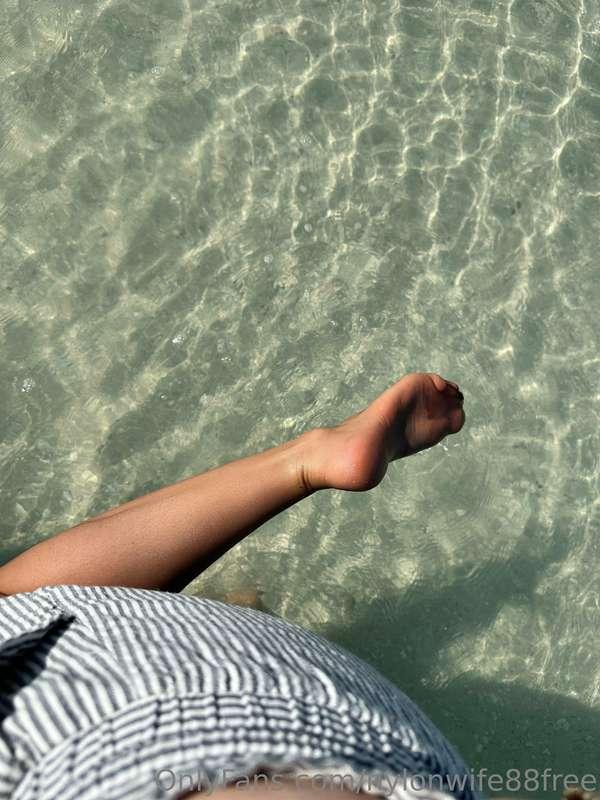 nylonsandfeet image #37