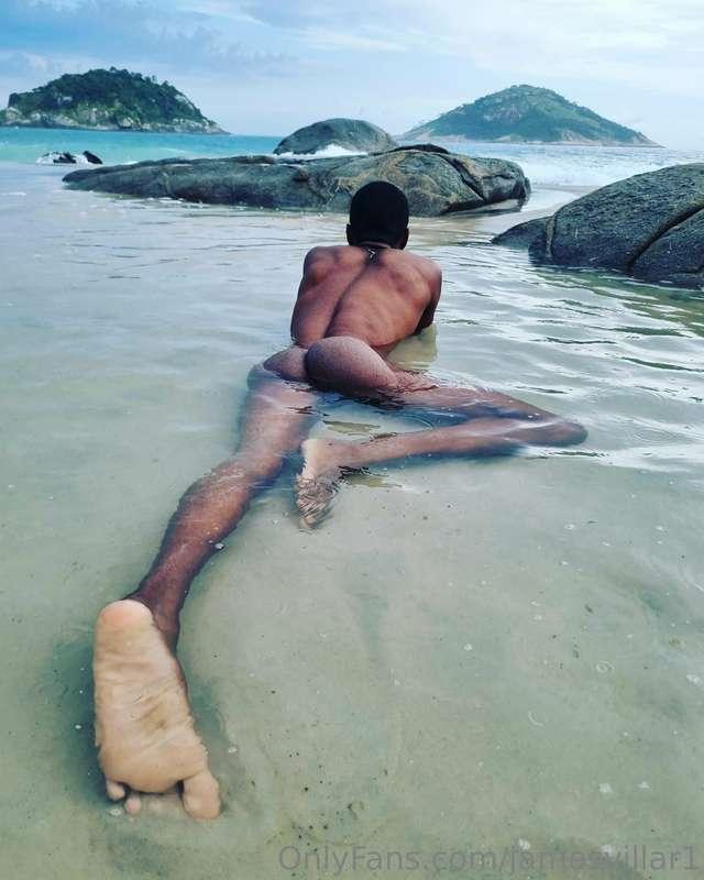 Me ver assim na praia você passar ou me fode?