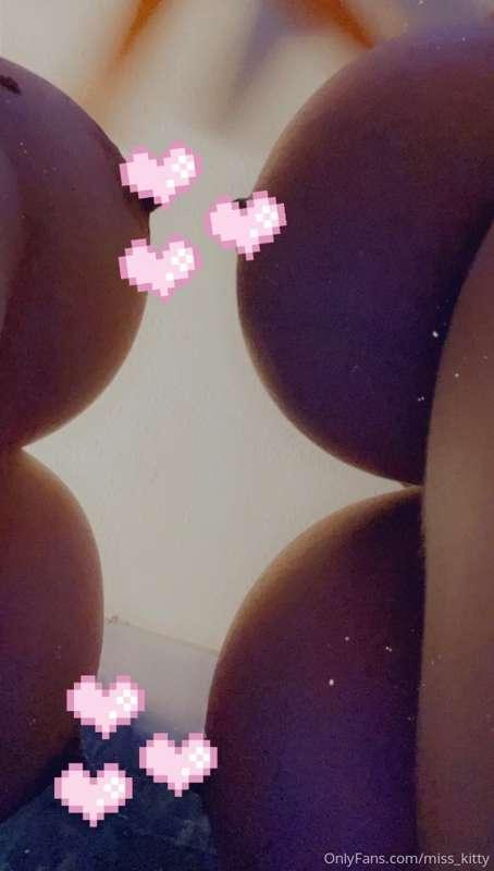 Come play with me and my girl 😈
We both just been so horny 💦..