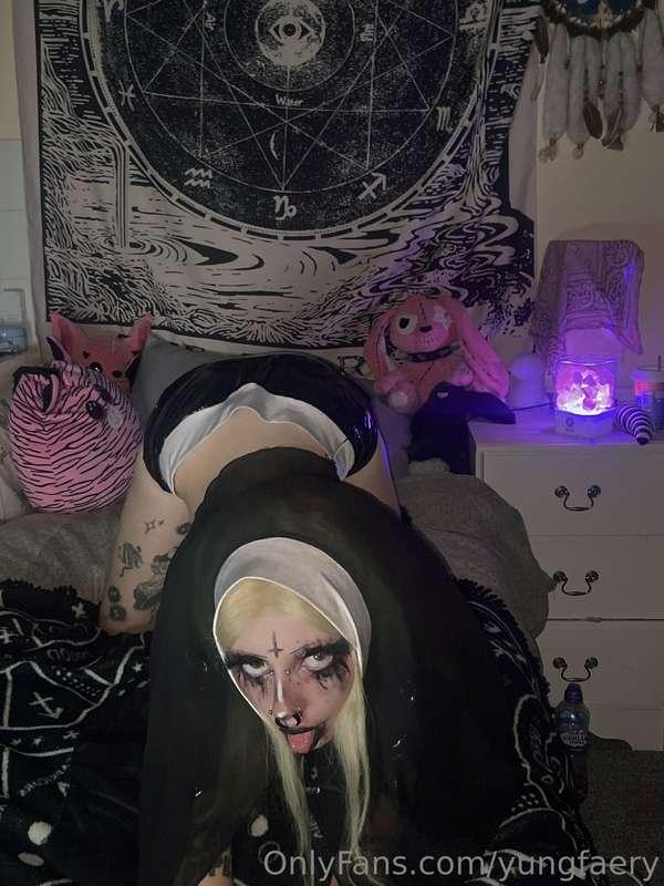 yungfaery image #0