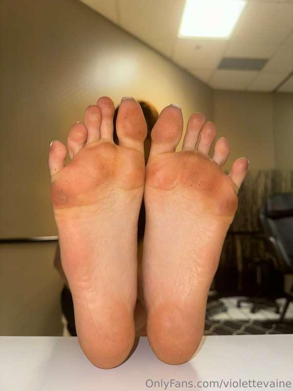 My feet are a little dirty.. would you lick them anyway?