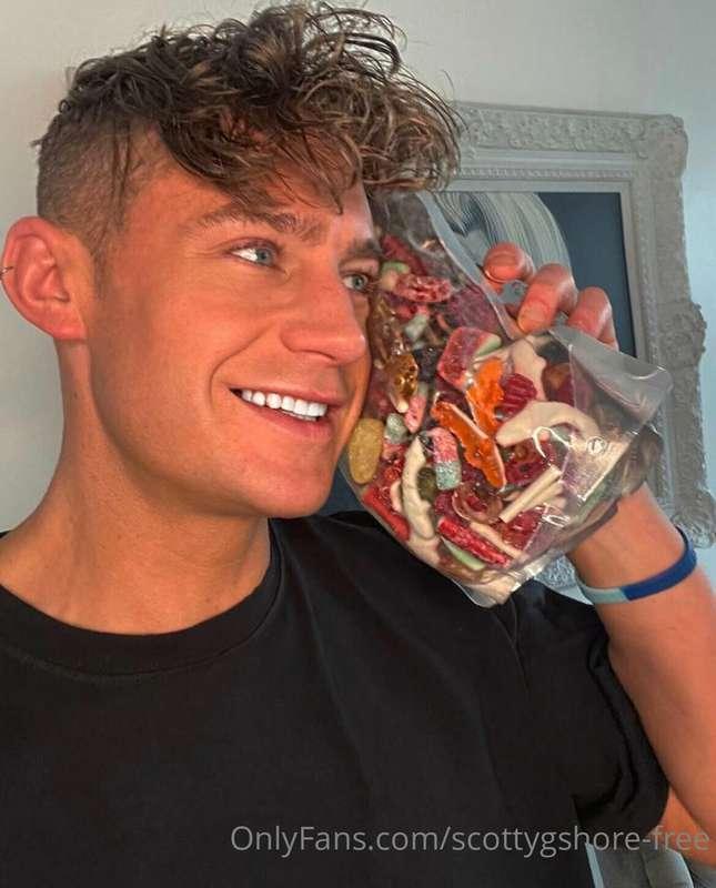 Go checkout my sweet business on the gram and TikTok - sweet..