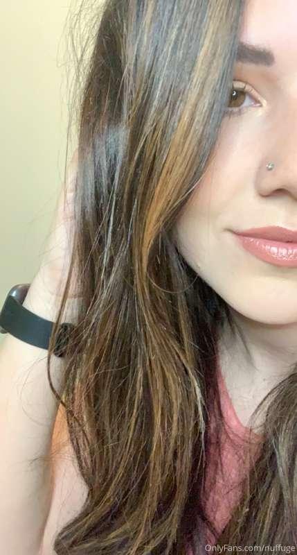 Sneak peek of my face ❤️