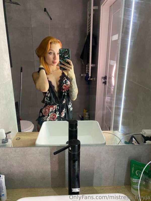 Friday is official permission to look damn good even on the ..