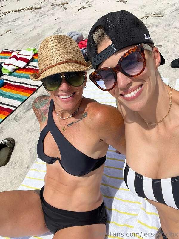 Beach vacations just hit different! 🏖️