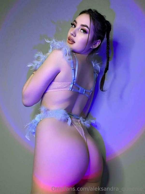 ❤️❤️❤️FREE SUBSCRIPTION❤️❤️❤️
Write to her 👉@chloe_taylorr, ..