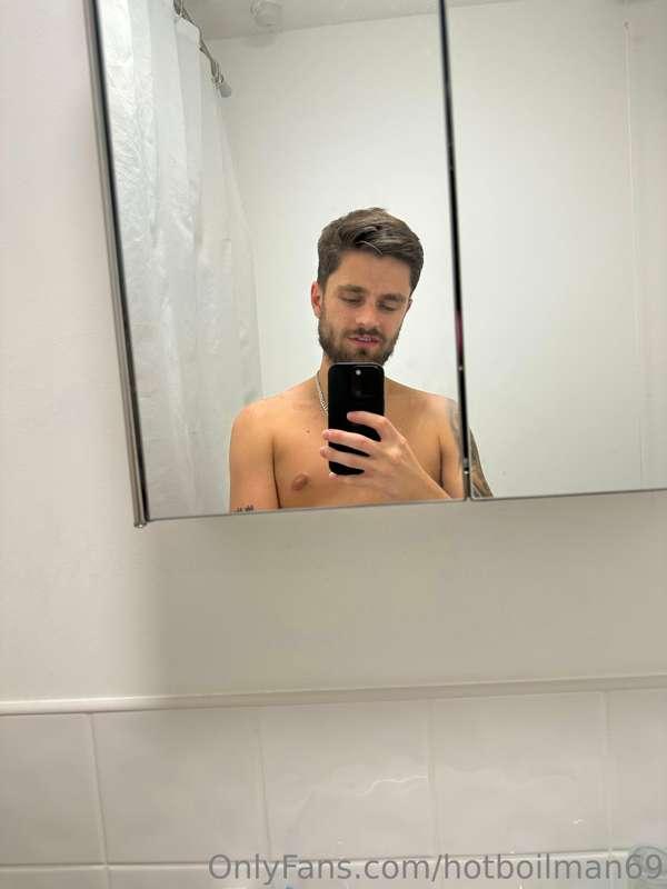 Only 2 days until my BEST livestream yet 🥵 sat 19th 7pm BST!..