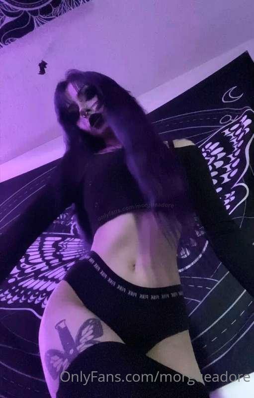 what sexy Halloween costumes should I get and post in??