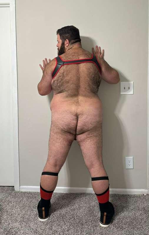 Absolutely LOVING these sock garters- I can’t believe I’m JU..