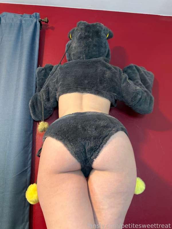 petitesweettreat image #10