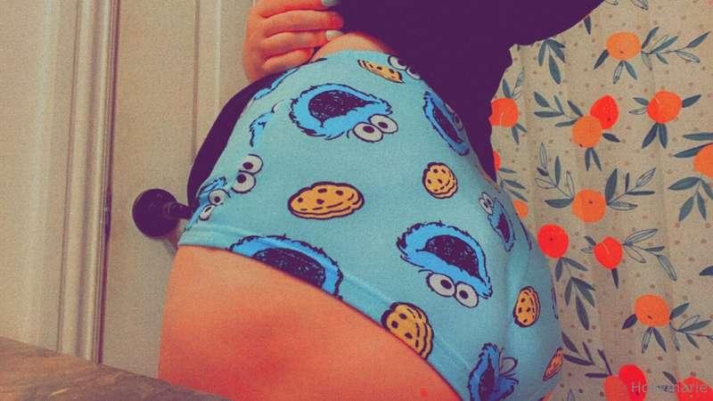hollymarie001 image #0